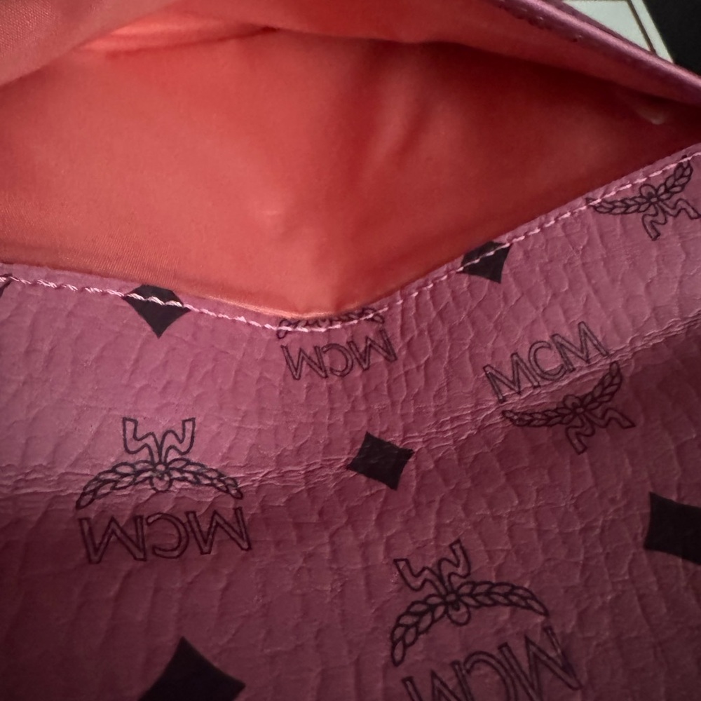 MCM Visetos Pink Envelope Clutch - NIB - Picture 5 of 5